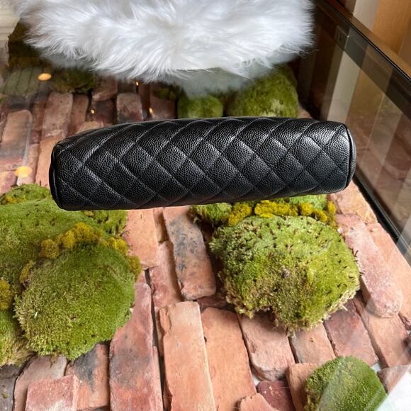 CHANEL Timeless Quilted Caviar Clutch - Picture 6 of 10